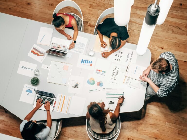 Les métiers les mieux payés dans le marketing et la communication en 2025